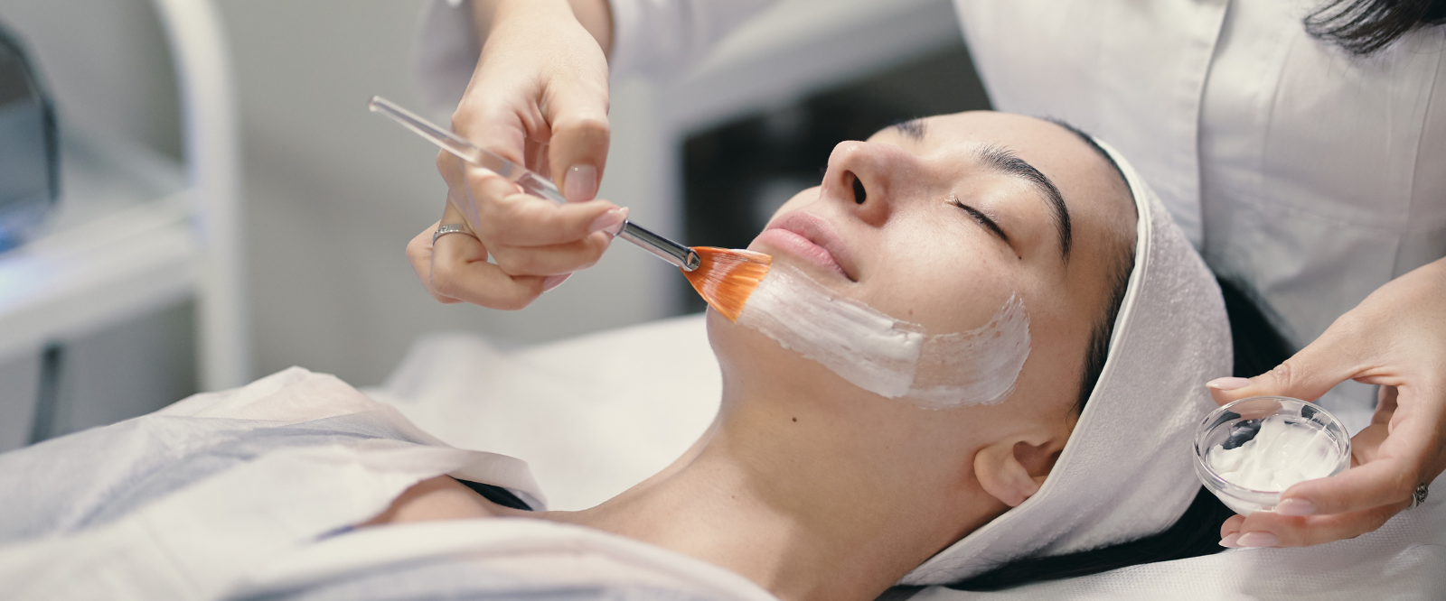 Chemical Peel Treatment in Mira Road